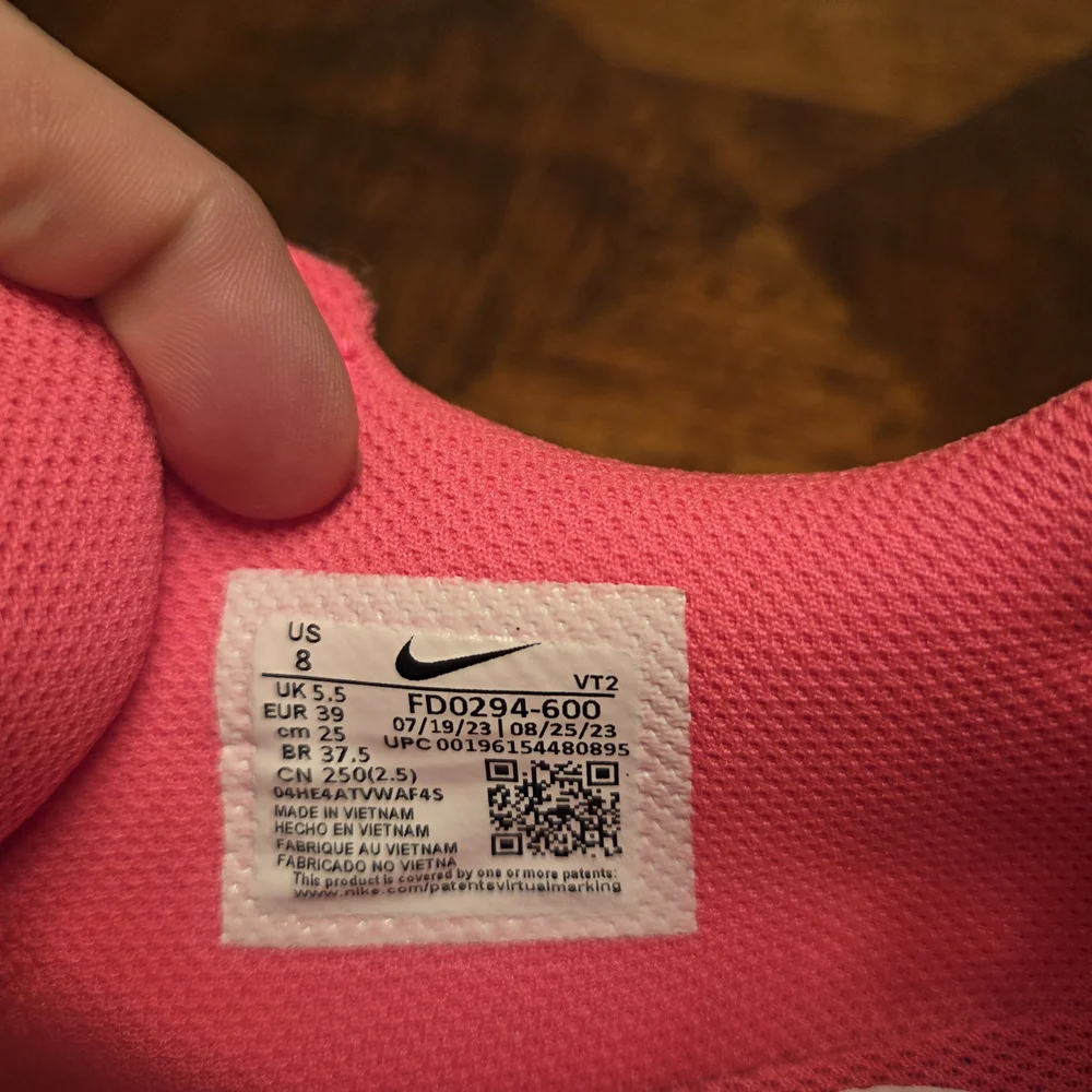 Nike Air Max Fuchsia and White Sneakers - Picture 11 of 11